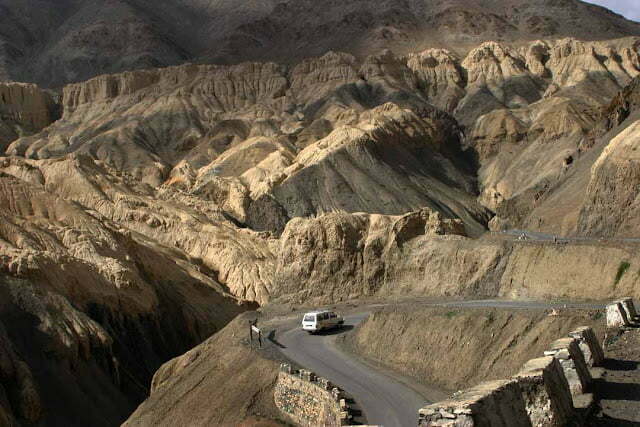ladakh roads